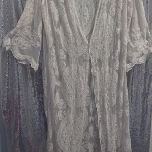 XL WHITE LACE KIMONO/BEACH COVER BY HONEY & T - Picture 1 of 5